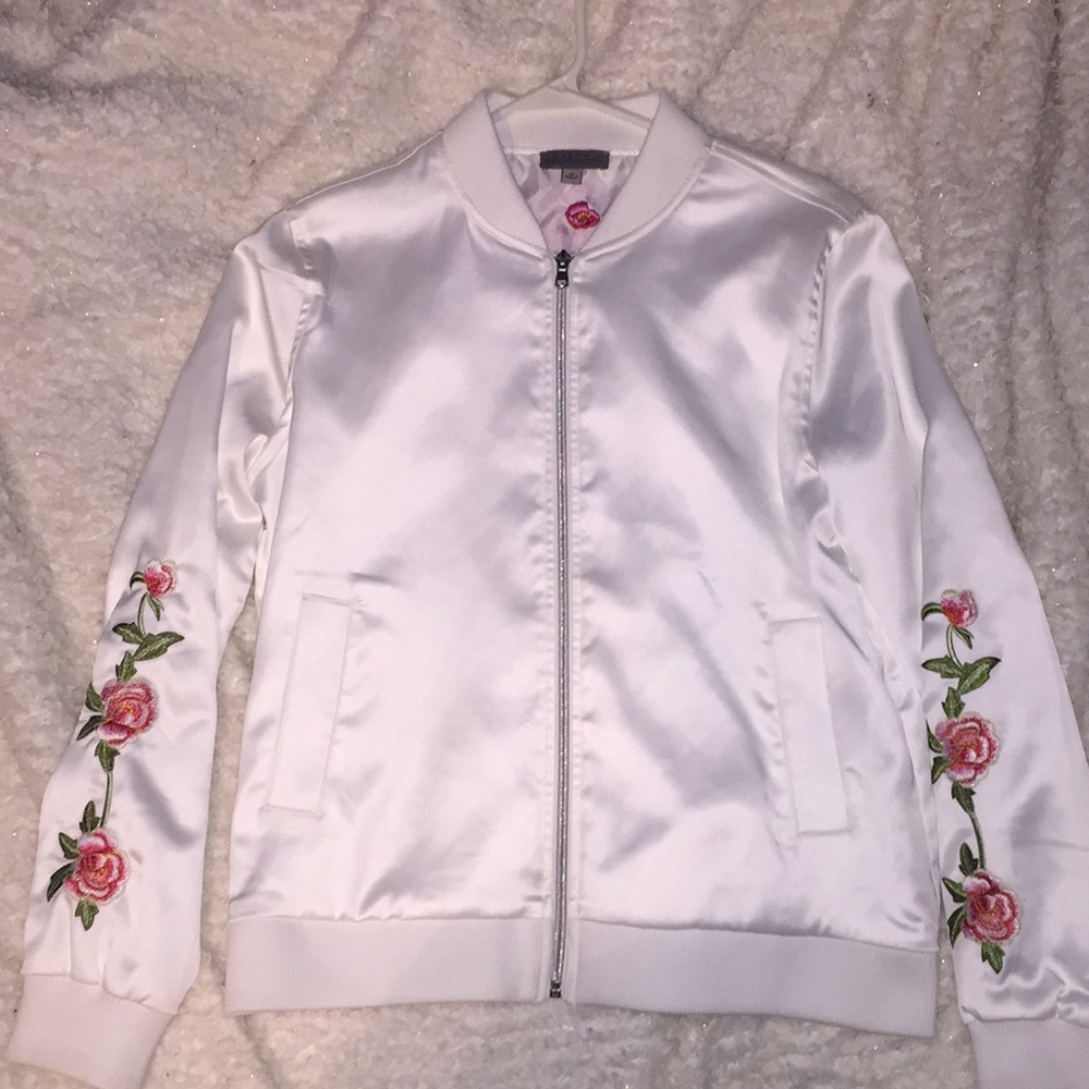 Women’s Macy’s white Floral Bomber jacket